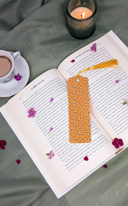 Bees & Honeycomb Acrylic Bookmark | Cute Nature Book Lover Gift